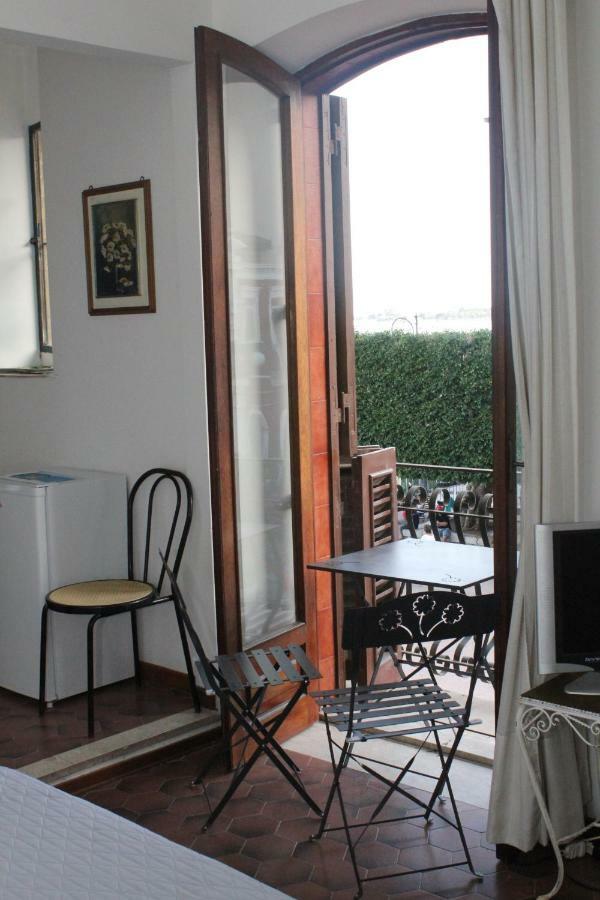 Villa Casa Lungomare Giardini-Naxos Exterior foto